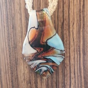Elegant Multicolor Pendant Necklace